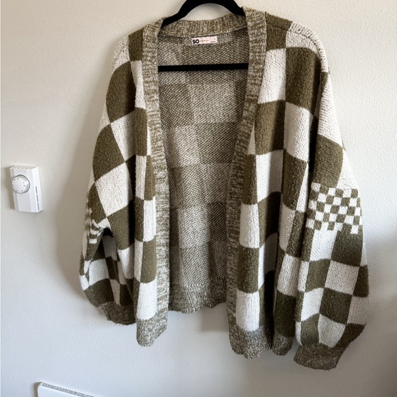 SO Sweaters - SO checkered cardigan